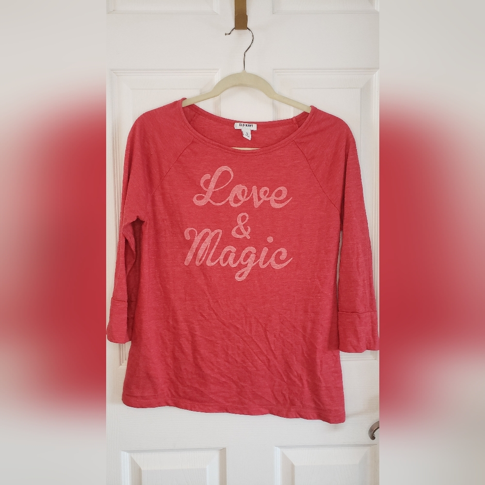 Old Navy, Size Med, Color Red